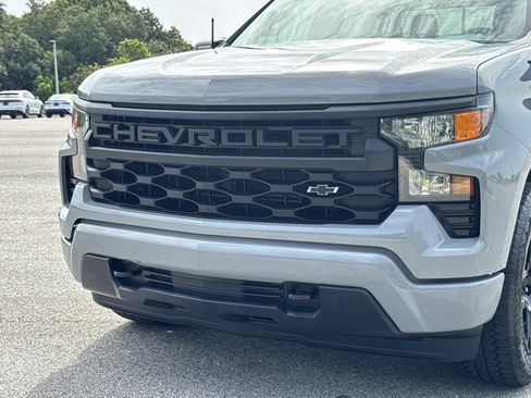 Used 2024 Chevrolet Silverado 1500 Custom w/ Turbomax Blackout Package RWD image 9