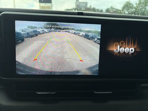 Used 2024 Jeep Wrangler Sport AWD/4WD image 22