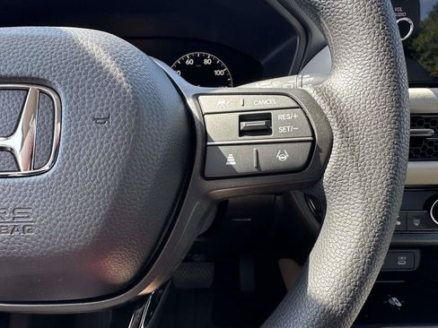 New 2027 Honda HR-V LX image 13