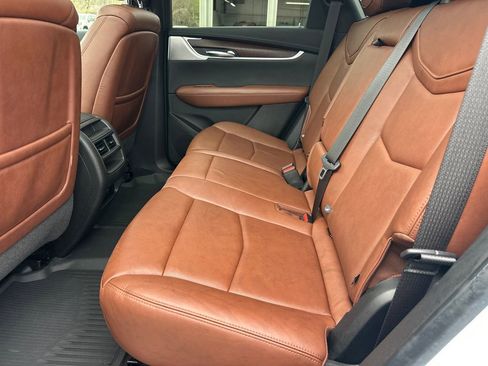 Used 2021 Cadillac XT5 Premium Luxury w/ LPO, Floor Liner Package image 20