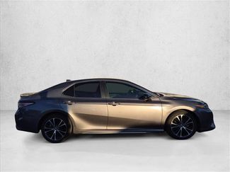Used 2019 Toyota Camry SE w/ Protection Package (Q2) FWD video 4
