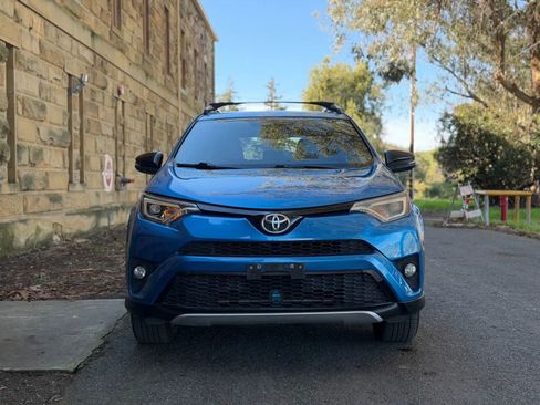 Used 2016 Toyota RAV4 SE image 41