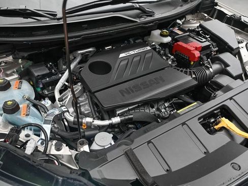 Used 2025 Nissan Rogue Platinum w/ Tech Package image 33