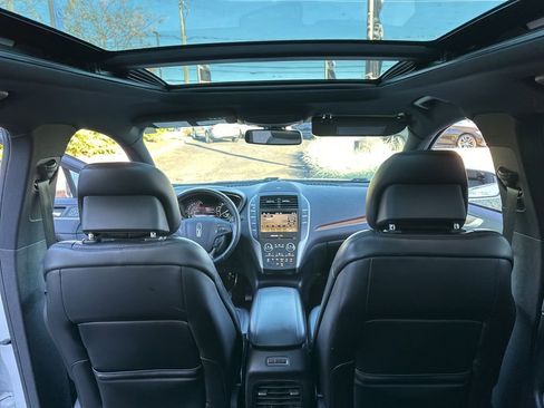 Used 2019 Lincoln MKC Reserve w/ MKC Climate Package image 36