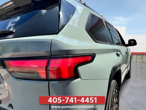 New 2026 Toyota Sequoia Platinum AWD/4WD image 44