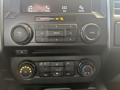 Used 2017 Ford F150 XLT w/ Equipment Group 302A Luxury AWD/4WD image 20