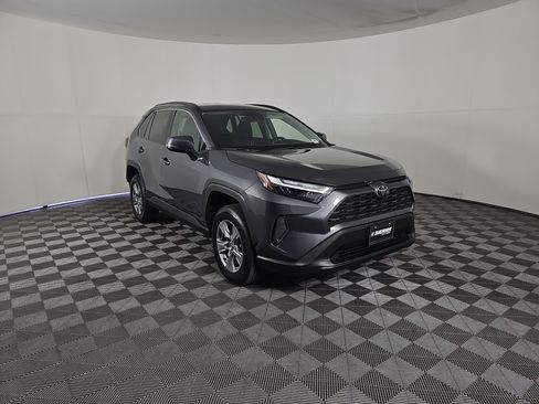 Used 2024 Toyota RAV4 XLE FWD image 2