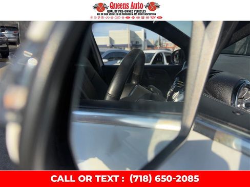 Used 2021 Mercedes-Benz GLB 250 4MATIC w/ Premium Package image 34