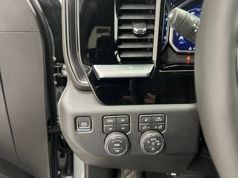 New 2026 Chevrolet Silverado 1500 High Country AWD/4WD image 13