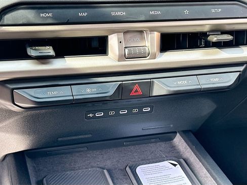 New 2027 Kia Telluride LX FWD image 16