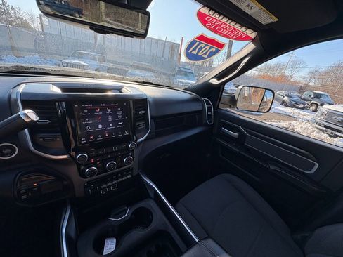 Used 2021 RAM 2500 Big Horn w/ Level B Equipment Group image 22