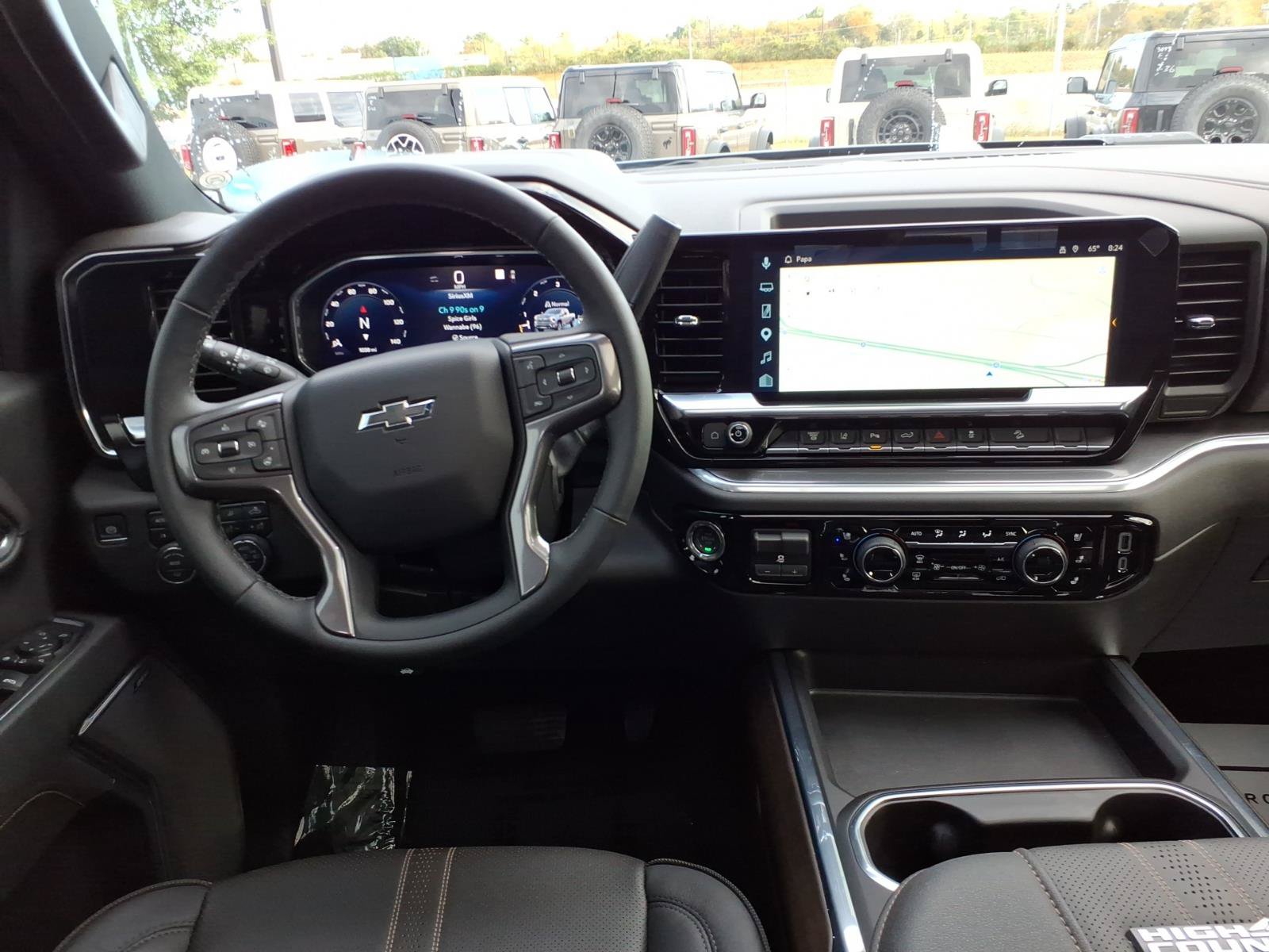 Used 2026 Chevrolet Silverado 2500 High Country w/ High Country Premium Package AWD/4WD image 14