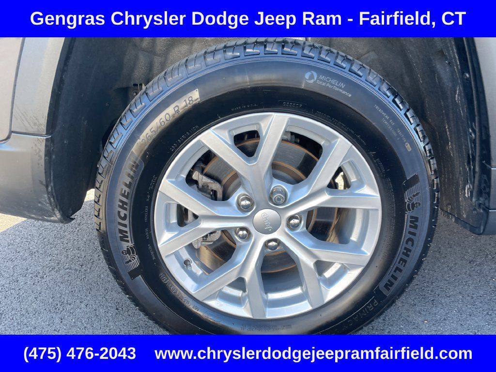 Used 2023 Jeep Grand Cherokee L Limited w/ Luxury Tech Group II AWD/4WD image 10