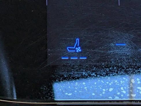 Certified 2024 Ford Mustang Premium image 31