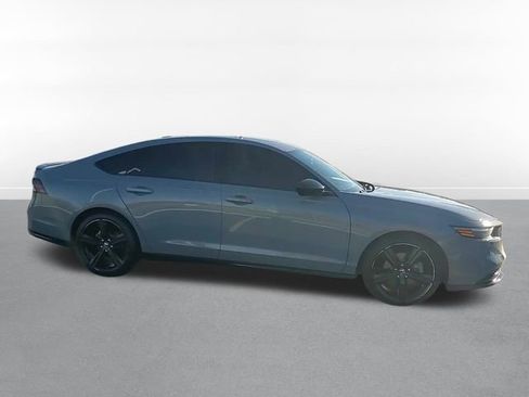Used 2023 Honda Accord Sport image 4