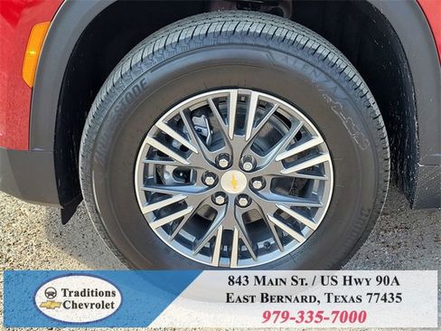 New 2026 Chevrolet Traverse LT w/ Driver Confidence Package image 32