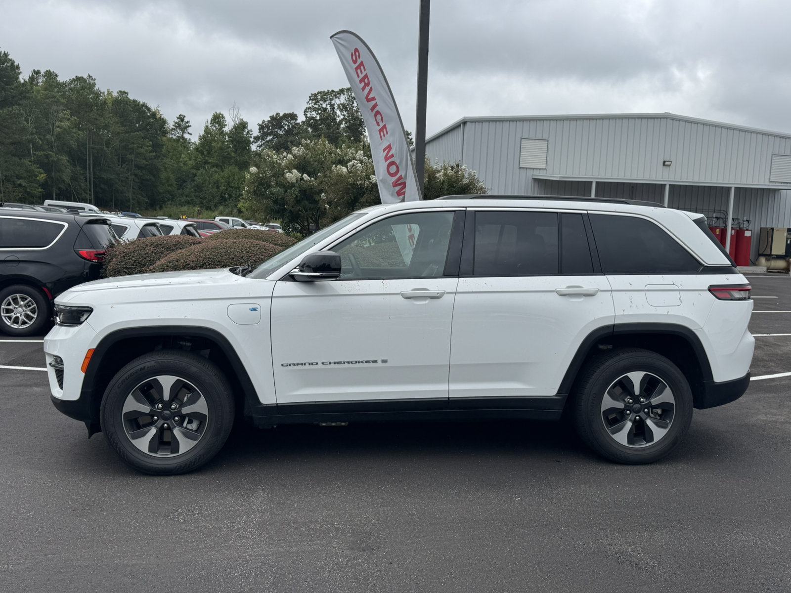 Used 2024 Jeep Grand Cherokee Limited 4xe AWD/4WD image 7