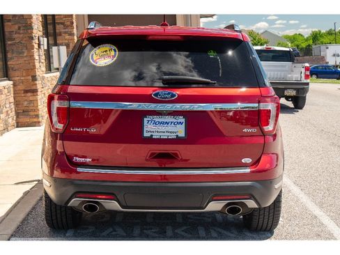 Used 2018 Ford Explorer Limited w/ Equipment Group 301A AWD/4WD image 4