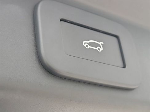 Certified 2023 Land Rover Range Rover Sport SE image 12