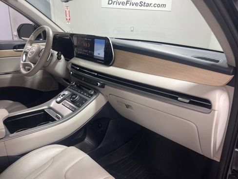 Used 2023 Hyundai Palisade Limited w/ Cargo Package image 26
