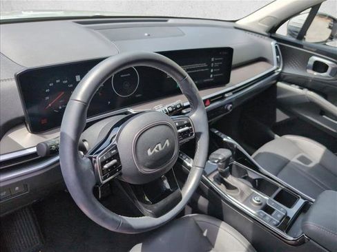 Used 2024 Kia Sorento SX FWD image 9