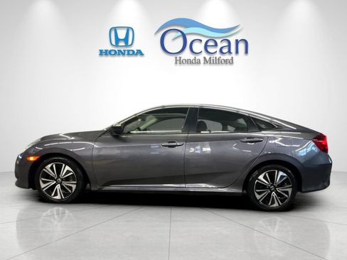 Used 2018 Honda Civic EX-L image 2