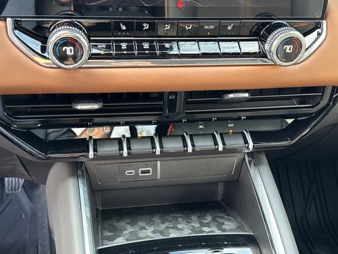 New 2026 GMC Canyon AT4 AWD/4WD image 32