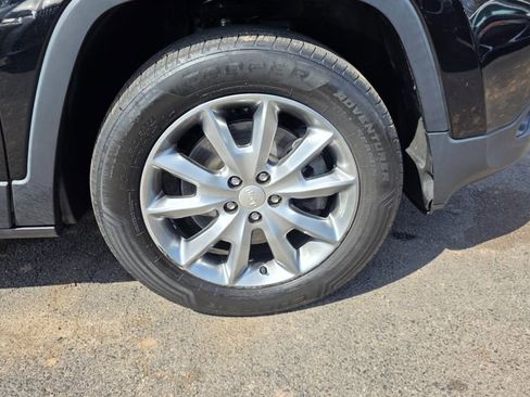 Used 2018 Jeep Cherokee Limited image 57