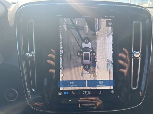 Certified 2025 Volvo XC40 B5 Plus image 24