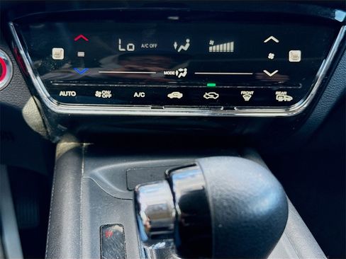 Used 2021 Honda HR-V EX image 15