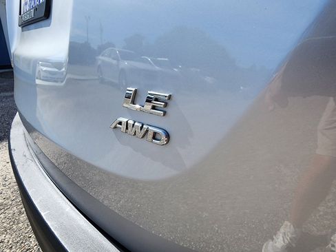 Used 2014 Toyota RAV4 LE image 28