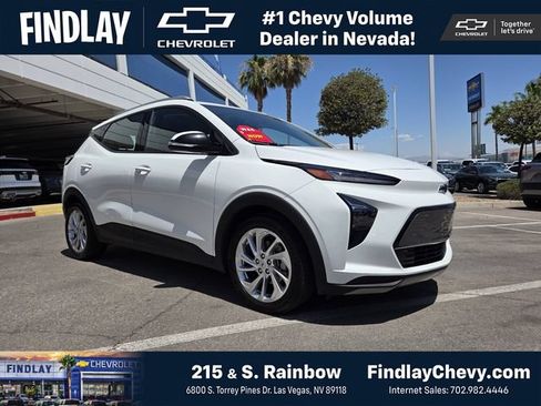 Certified 2022 Chevrolet Bolt EUV LT FWD image 1