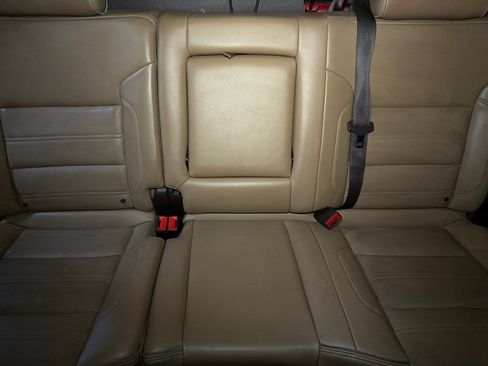 Used 2018 GMC Sierra 2500 Denali w/ Duramax Plus Package AWD/4WD image 23