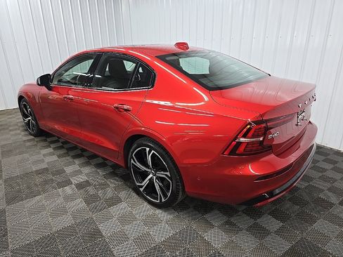 Used 2023 Volvo S60 B5 Ultimate image 9