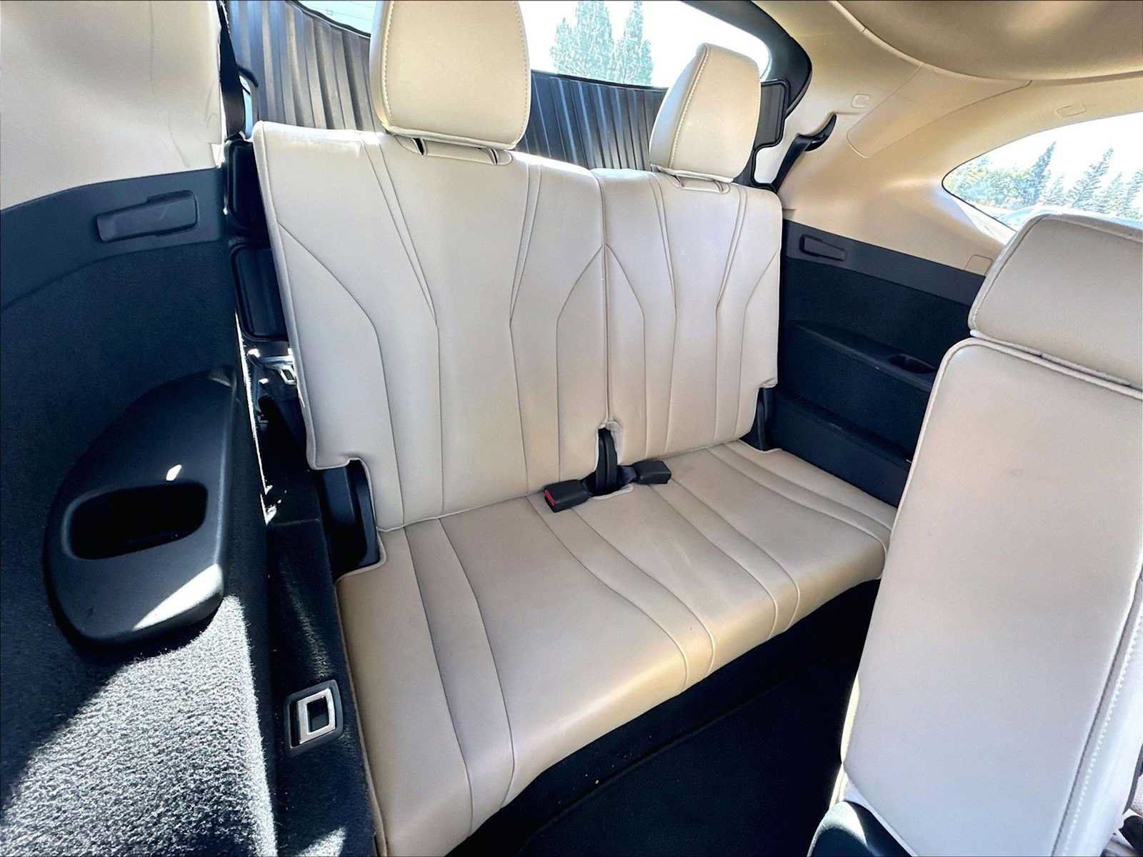 Used 2022 Acura MDX w/ Technology Package FWD image 30