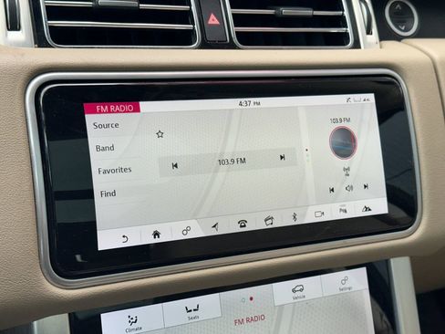 Used 2020 Land Rover Range Rover AWD/4WD image 16