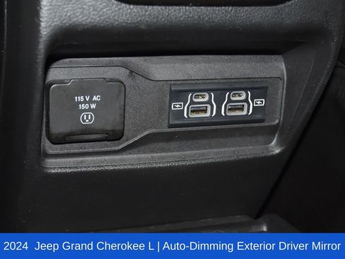 Used 2024 Jeep Grand Cherokee L Limited w/ Luxury Tech Group II image 28