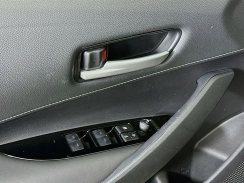 Used 2022 Toyota Corolla SE FWD image 19
