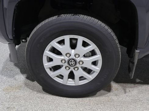 Used 2024 Toyota Tacoma SR5 AWD/4WD image 9