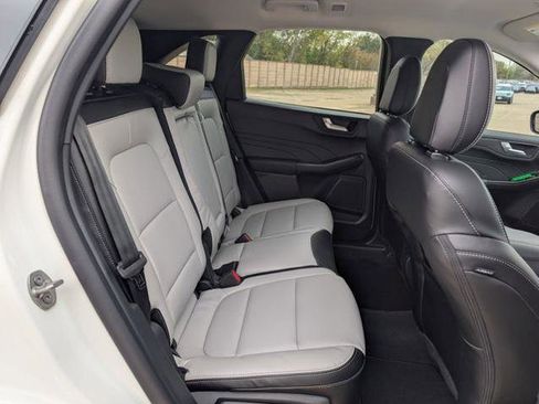 New 2026 Ford Escape Platinum image 25