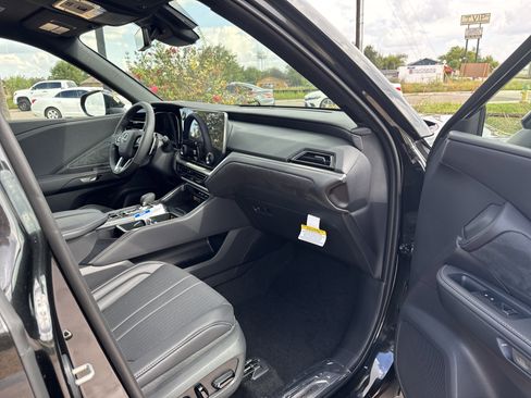 New 2026 Lexus TX 500h AWD image 15