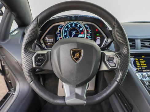Used 2014 Lamborghini Aventador LP 700-4 AWD/4WD image 4