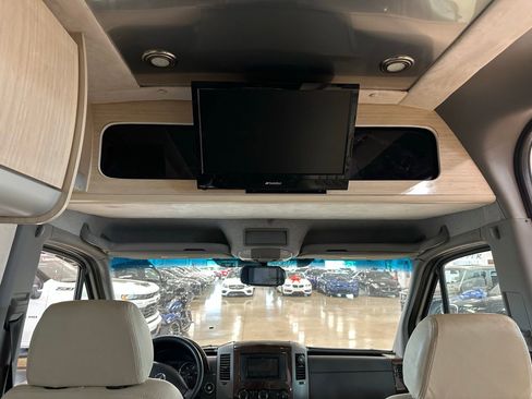 Used 2013 Mercedes-Benz Sprinter 3500 image 12