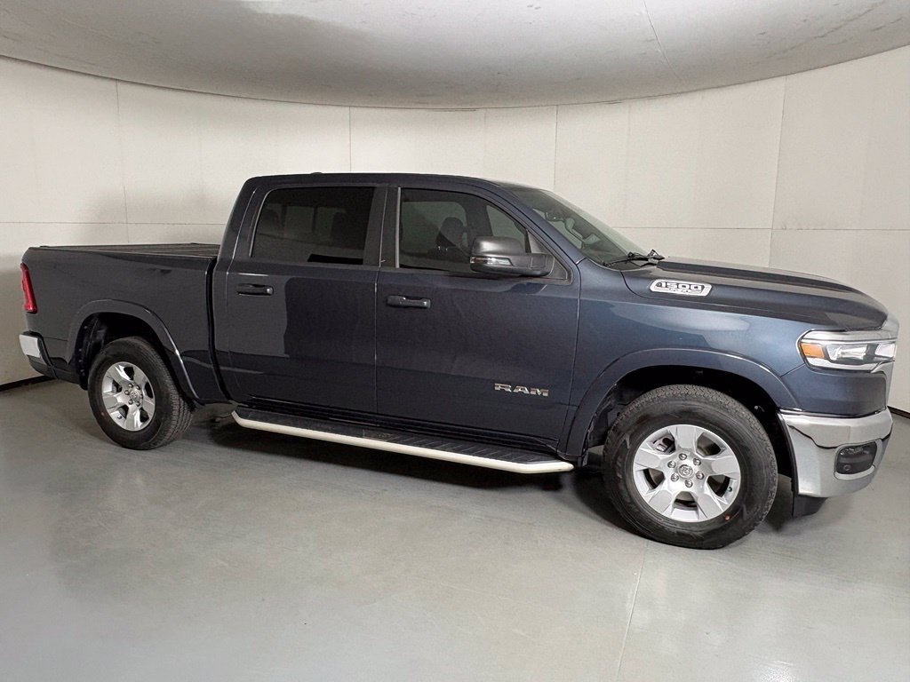 Used 2025 RAM 1500 Big Horn AWD/4WD image 9