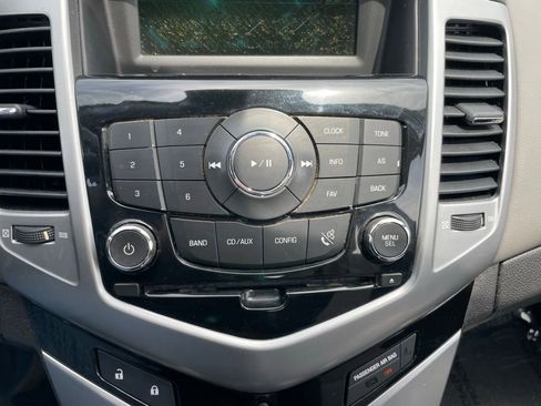 Used 2012 Chevrolet Cruze LS w/ Connectivity Package FWD image 11