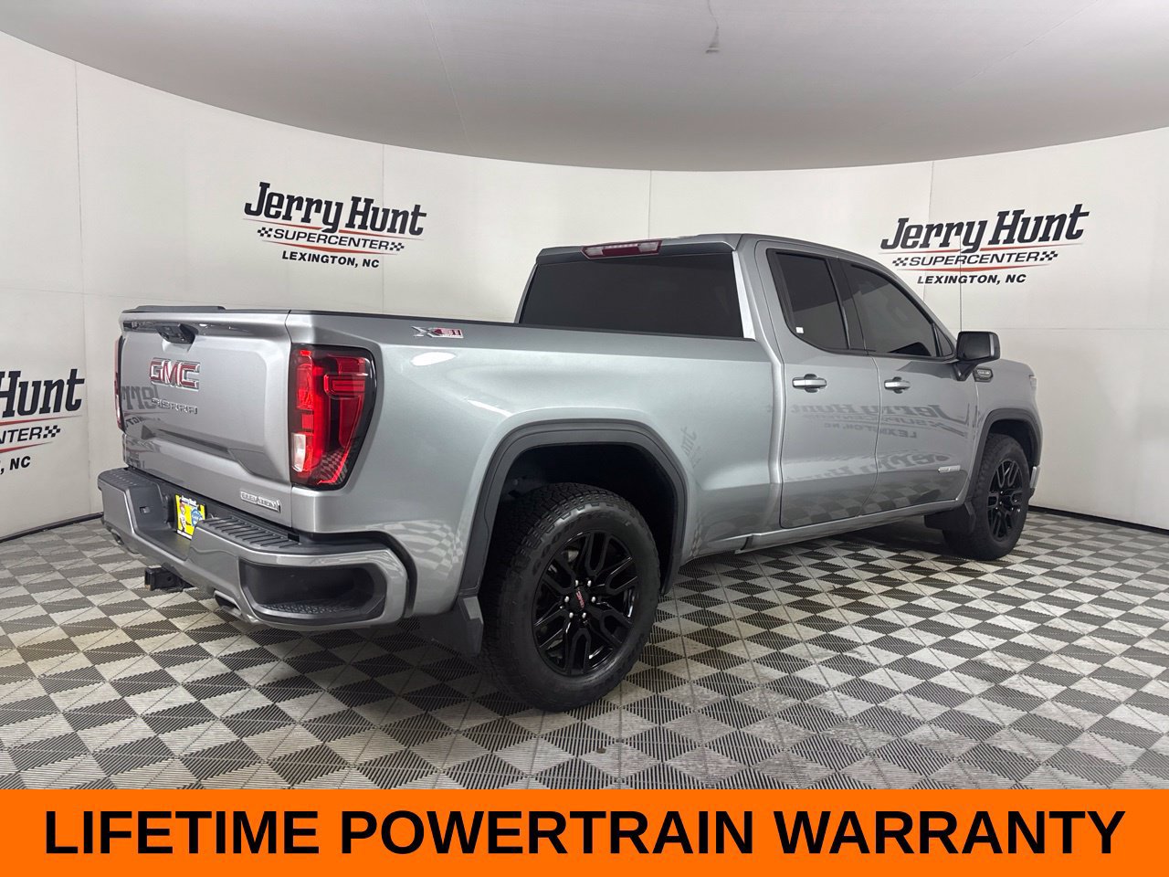 Used 2023 GMC Sierra 1500 Elevation AWD/4WD image 6