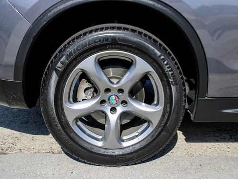 Used 2018 Alfa Romeo Stelvio AWD image 37