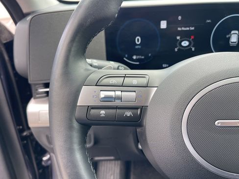 Used 2024 Hyundai Kona Limited FWD image 16