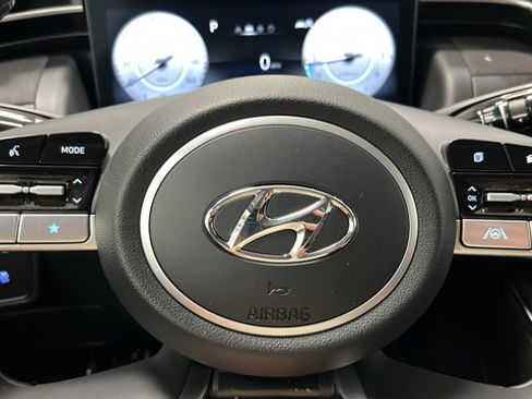 Used 2023 Hyundai Tucson SEL w/ Convenience Package AWD/4WD image 16