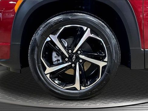 Used 2023 Chevrolet TrailBlazer RS w/ Convenience Package FWD image 31